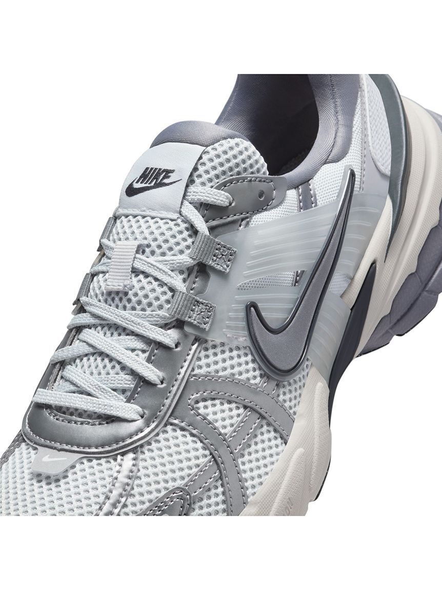FD0736-003 Nike V2K Run Pure Platinum Wolf Gray Cool Gray Metallic  (Women's)