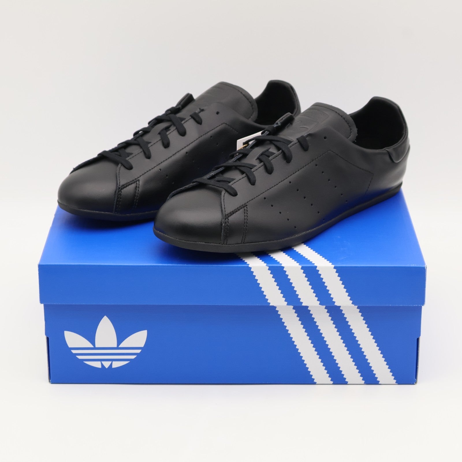 JR6010 adidas Originals Stan Smith Lo Pro Core Black Carbon (Women's)