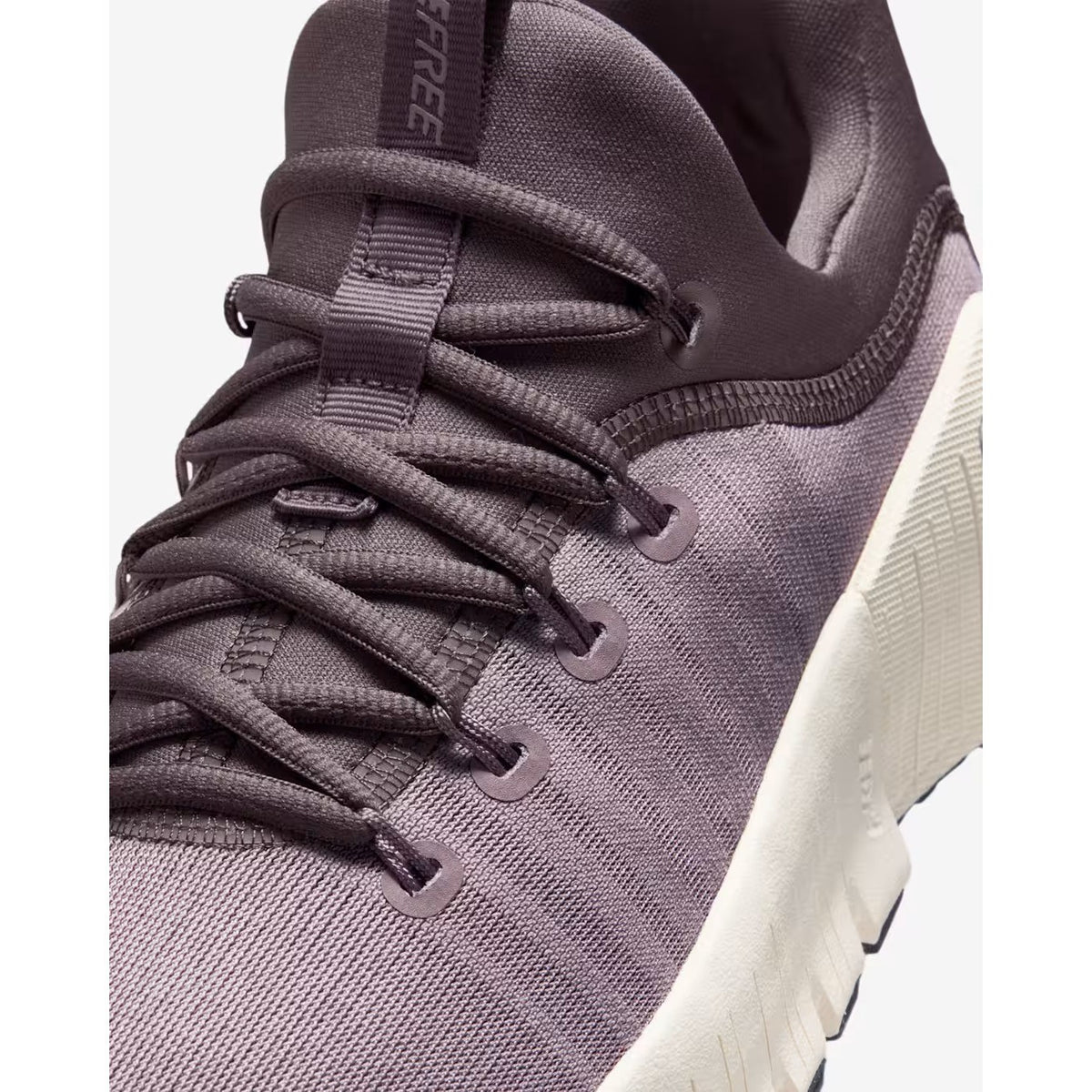 FJ7126-200 Nike Free Metcon 6 Light Violet Ore Violet Ore Chalk Tattoo (Women's)
