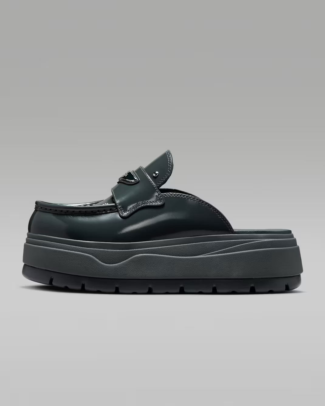 IO7702-001 Nike Air Jordan Mule SE Anthracite Metallic Silver (Women's)