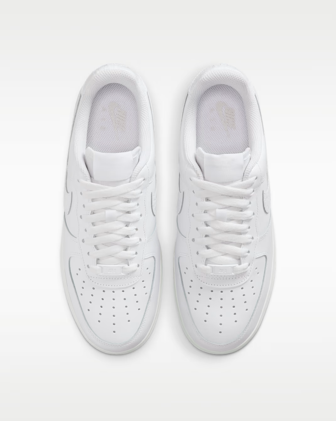 IO4837-100 Nike Air Force 1 Low Pebble Croc White (Women's)
