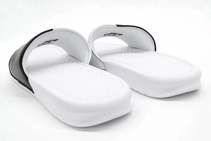 343880-104 Nike Benassi JDI White/Black (Men's)