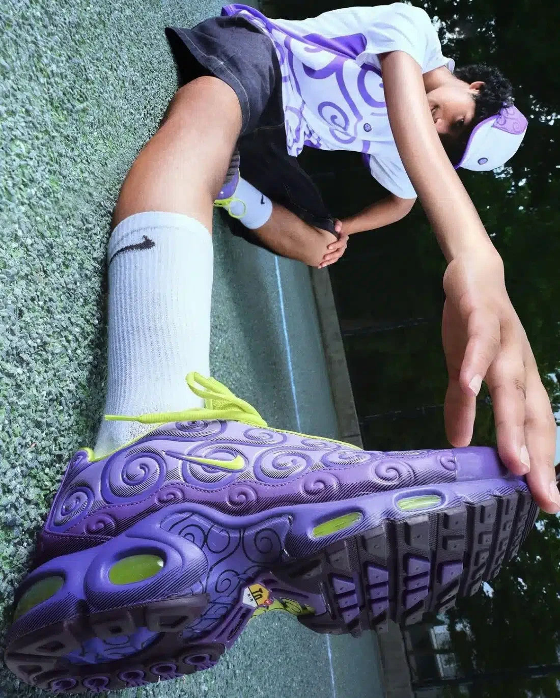 IR0968-500 One Piece Ã Nike Air Max Plus "Devil Fruits/Gomu Gomu" (Men's)