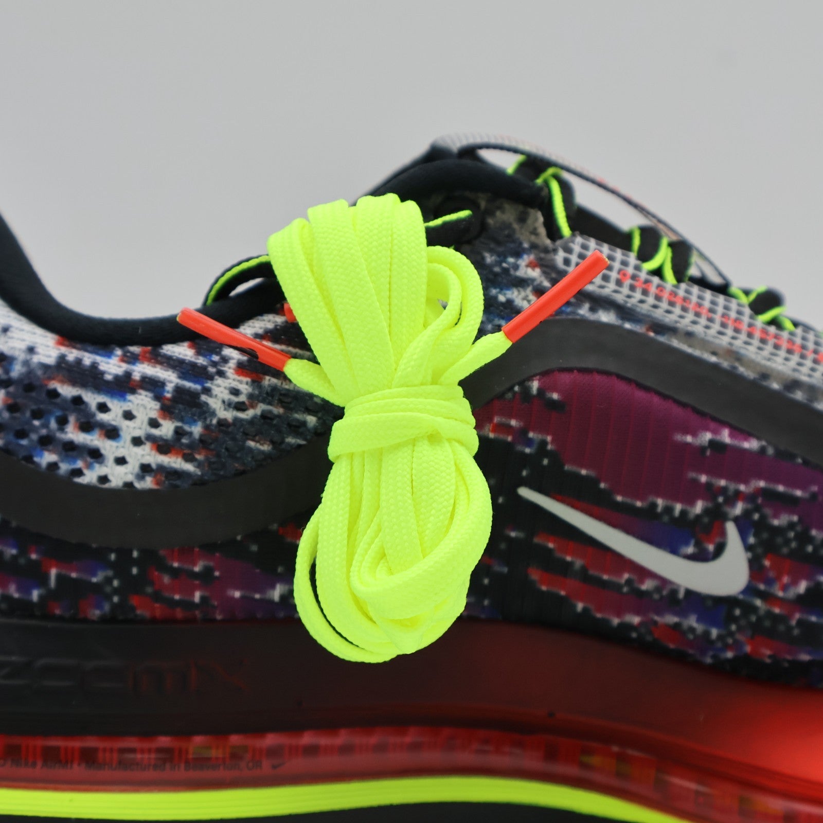 IM6778-902 Nike Pegasus PRM Multi Pixel (Men's)