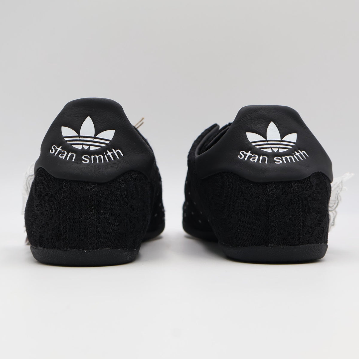 JR4475 atmos pink adidas Originals Stan Smith Lo Pro Core Black Cloud (Women's)