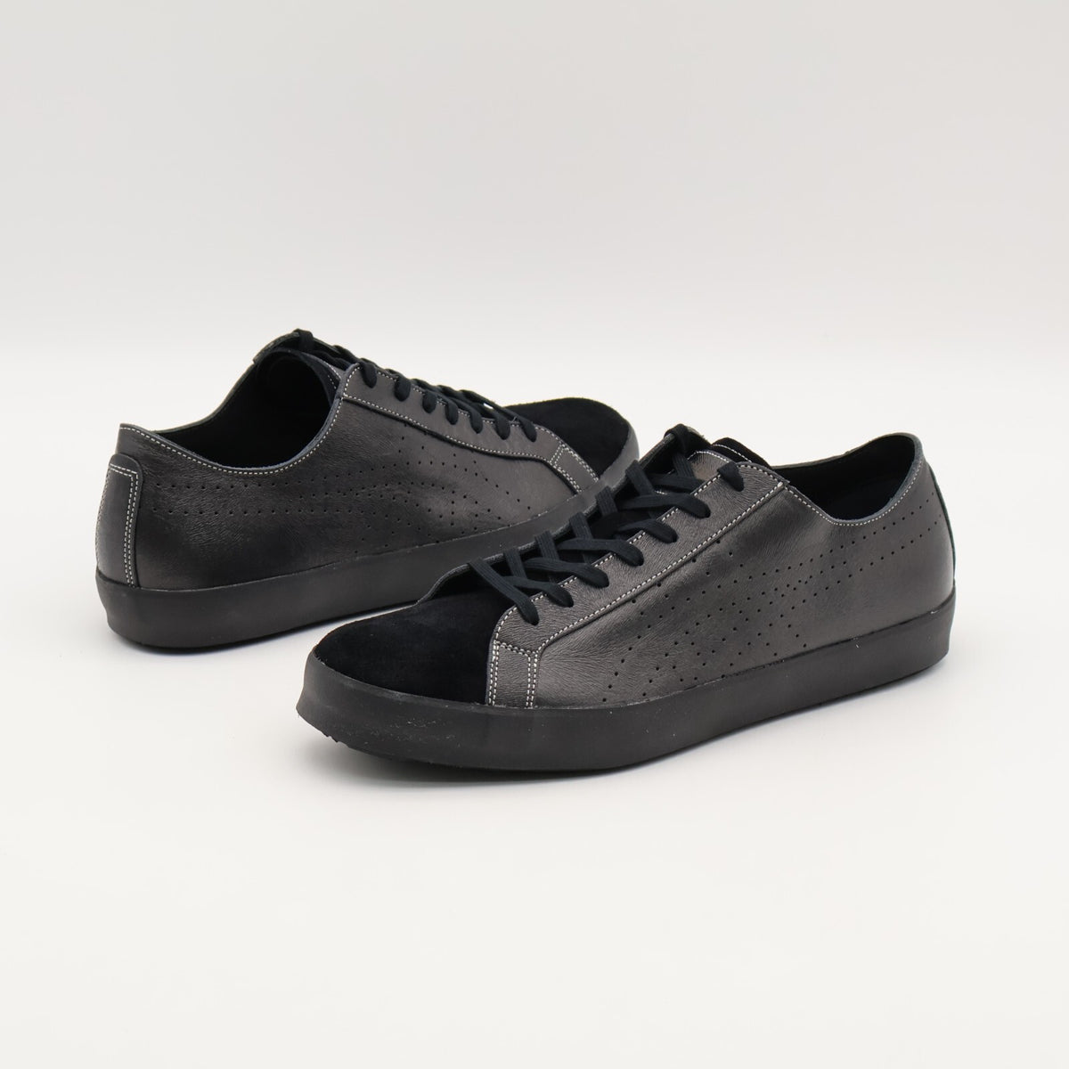 1183C510-001  Onitsuka Tiger NIPPON MADE Fabre Deluxe Lo CL Black Black (Men's)