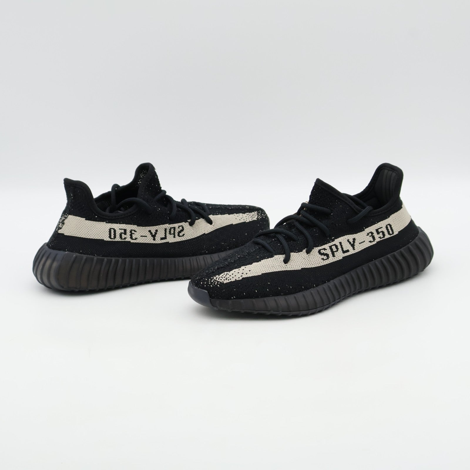 BY1604 adidas Yeezy Boost 350 V2 Core Black White Oreo