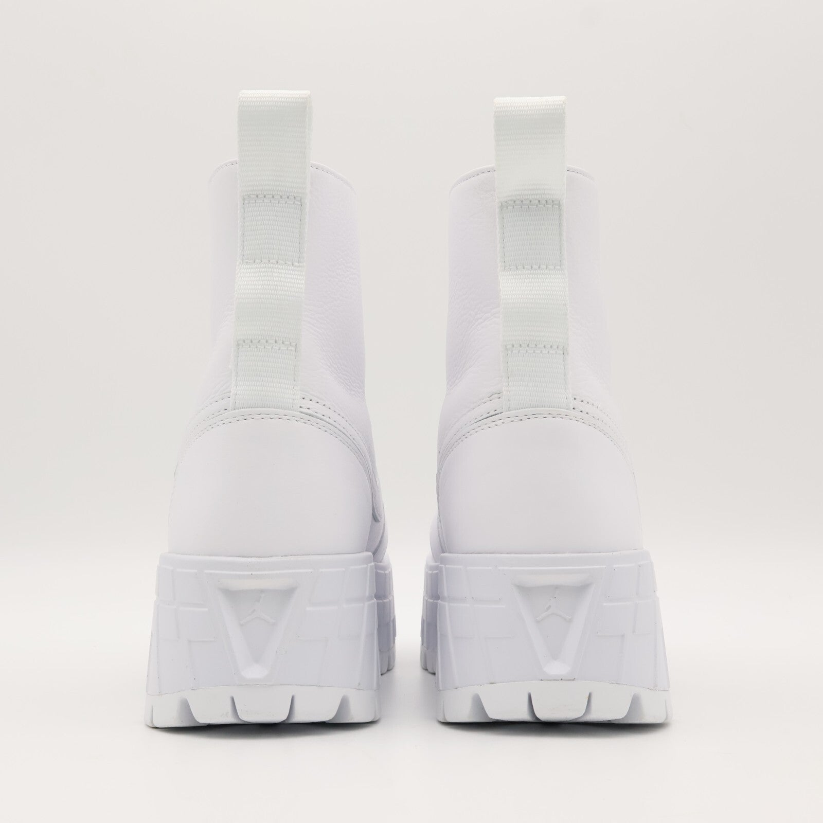 FJ5737-111 Nike Air Jordan 1 Brooklyn White (Women's)