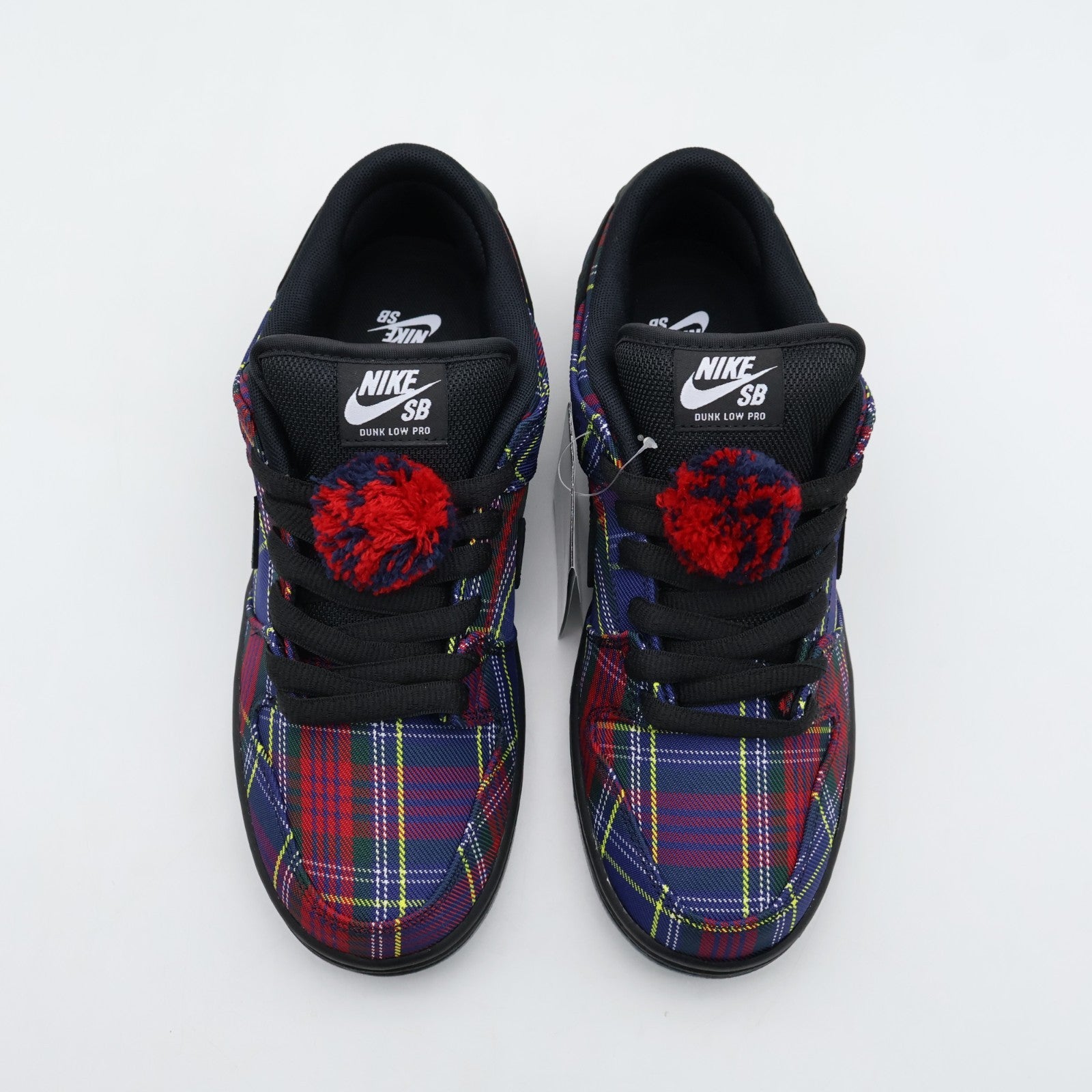 II1493-600 Nardwuar Nike SB Dunk Low Pro QS Tartan (Men's)