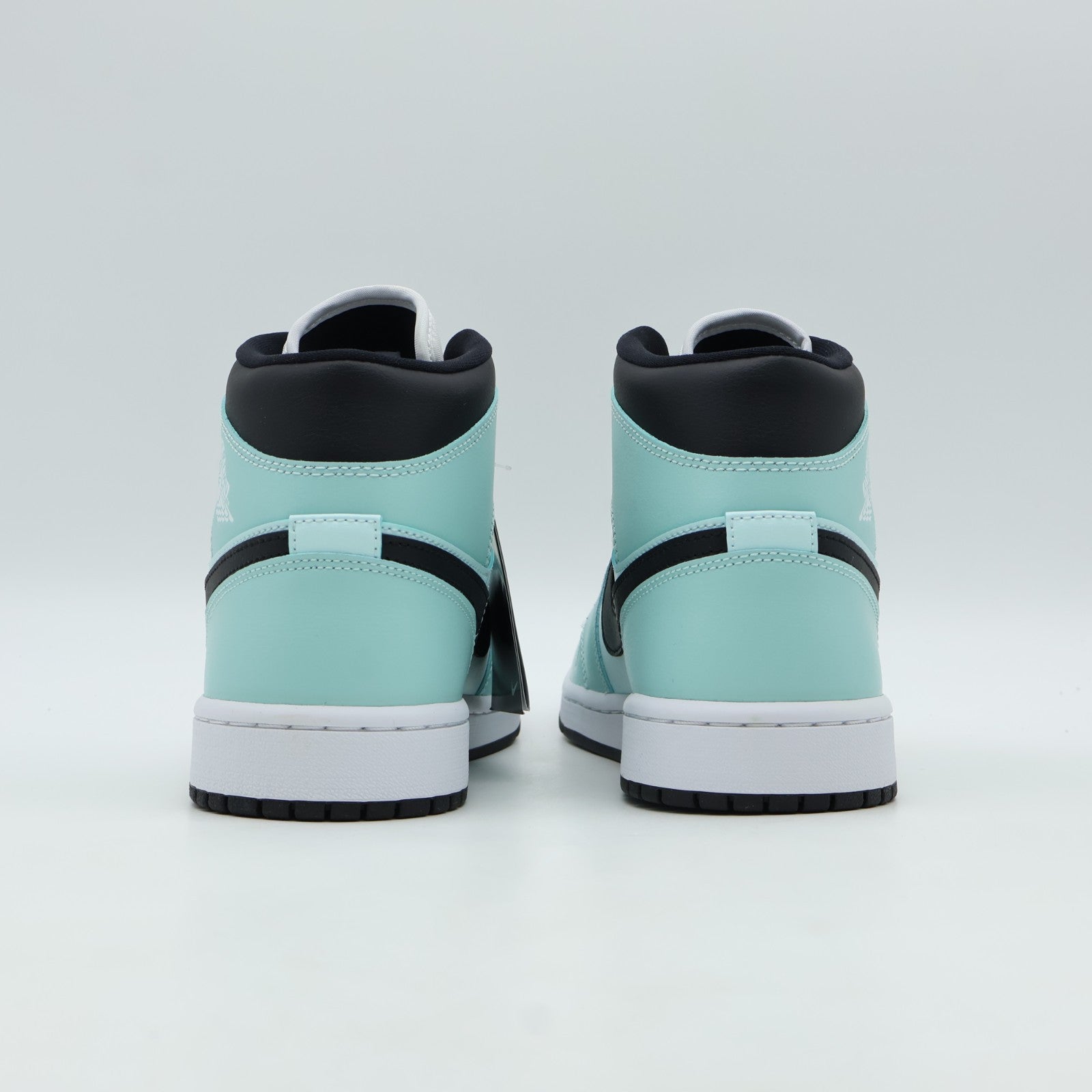 BQ6472-300 Nike Air Jordan 1 Mid "Aqua Blue" (Women's)