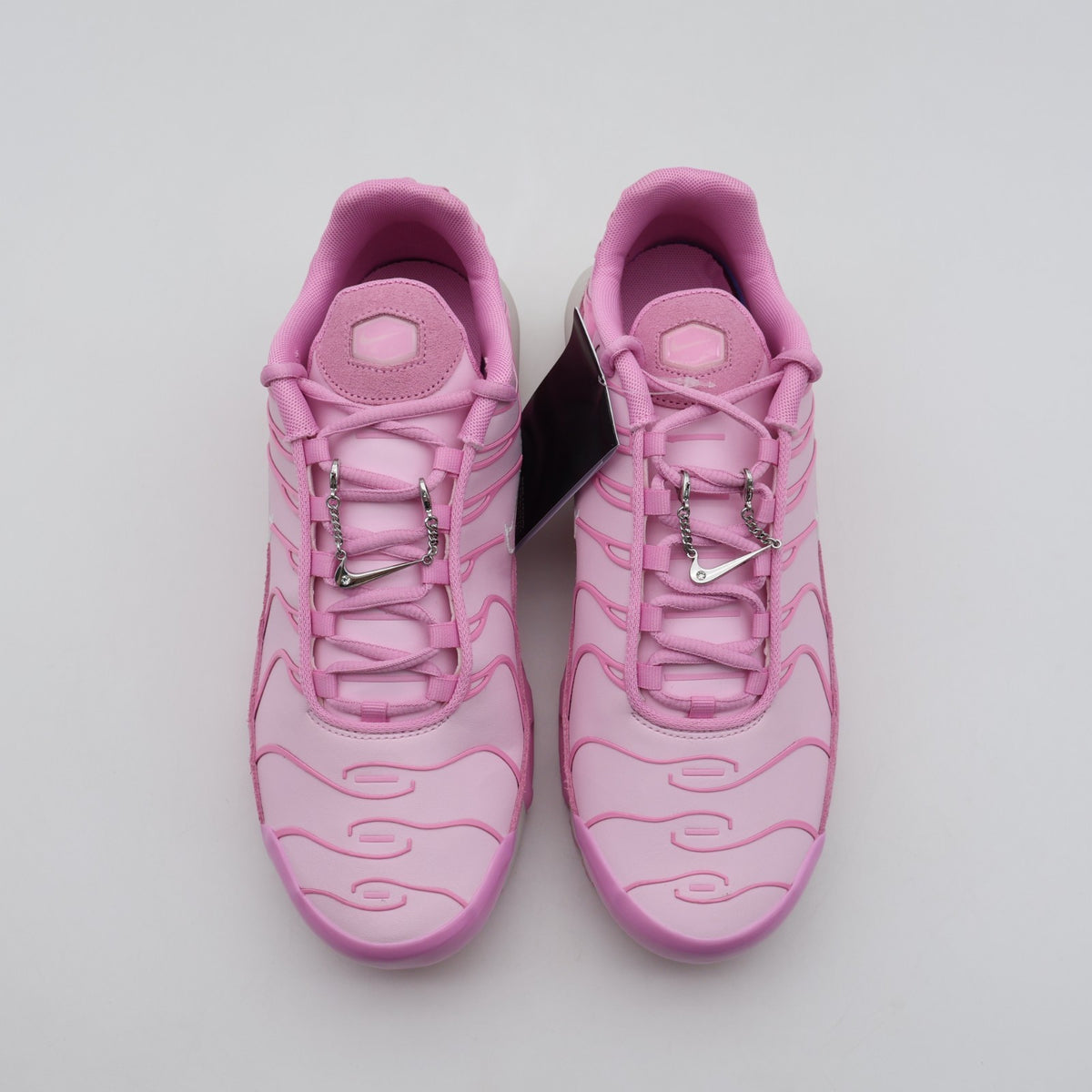 IV5286-600 Nike Air Max Plus "Pink Rise/Summit White" (Women's)