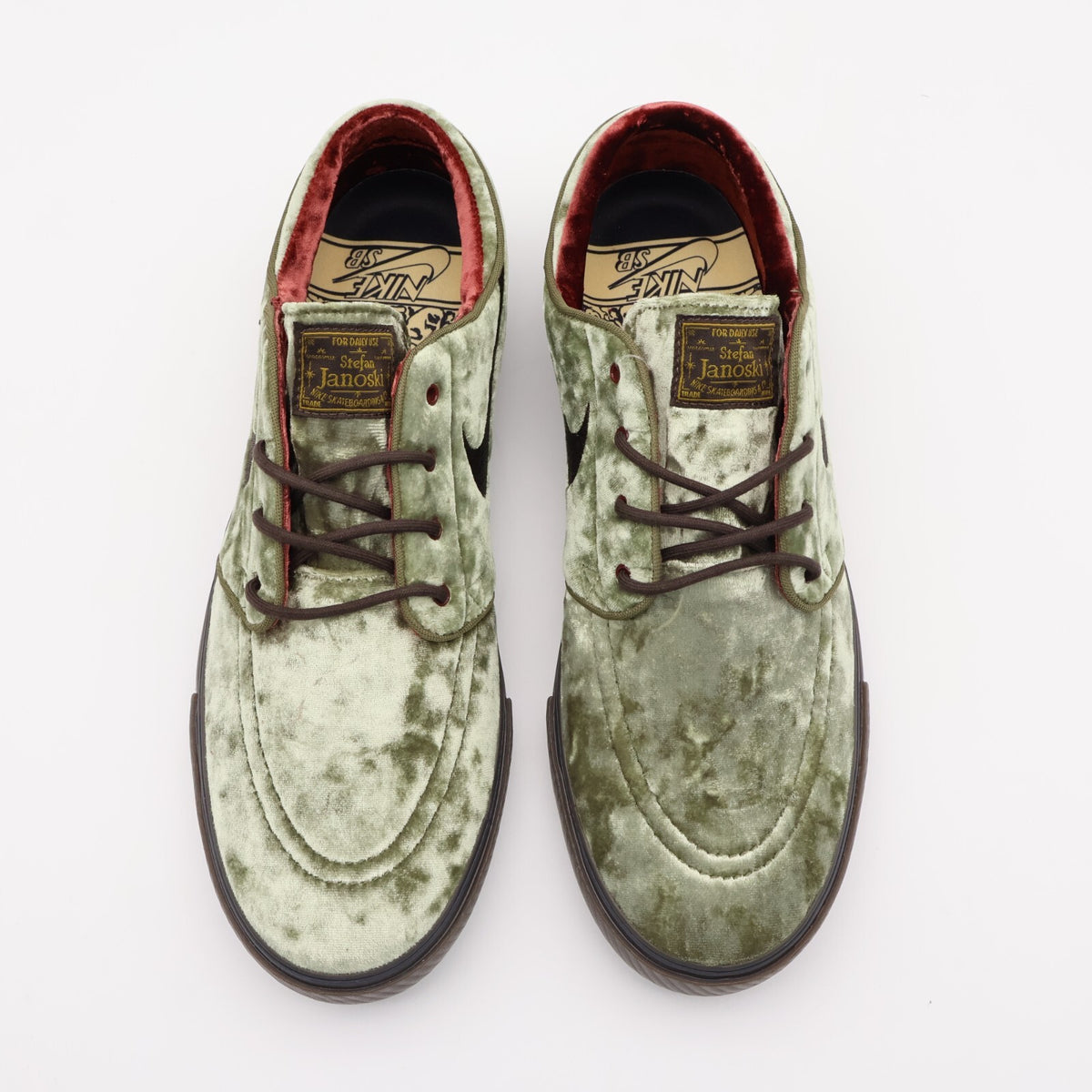 FZ1302-200 Nike SB Zoom Janoski OG SE City of Cinema (Men's)