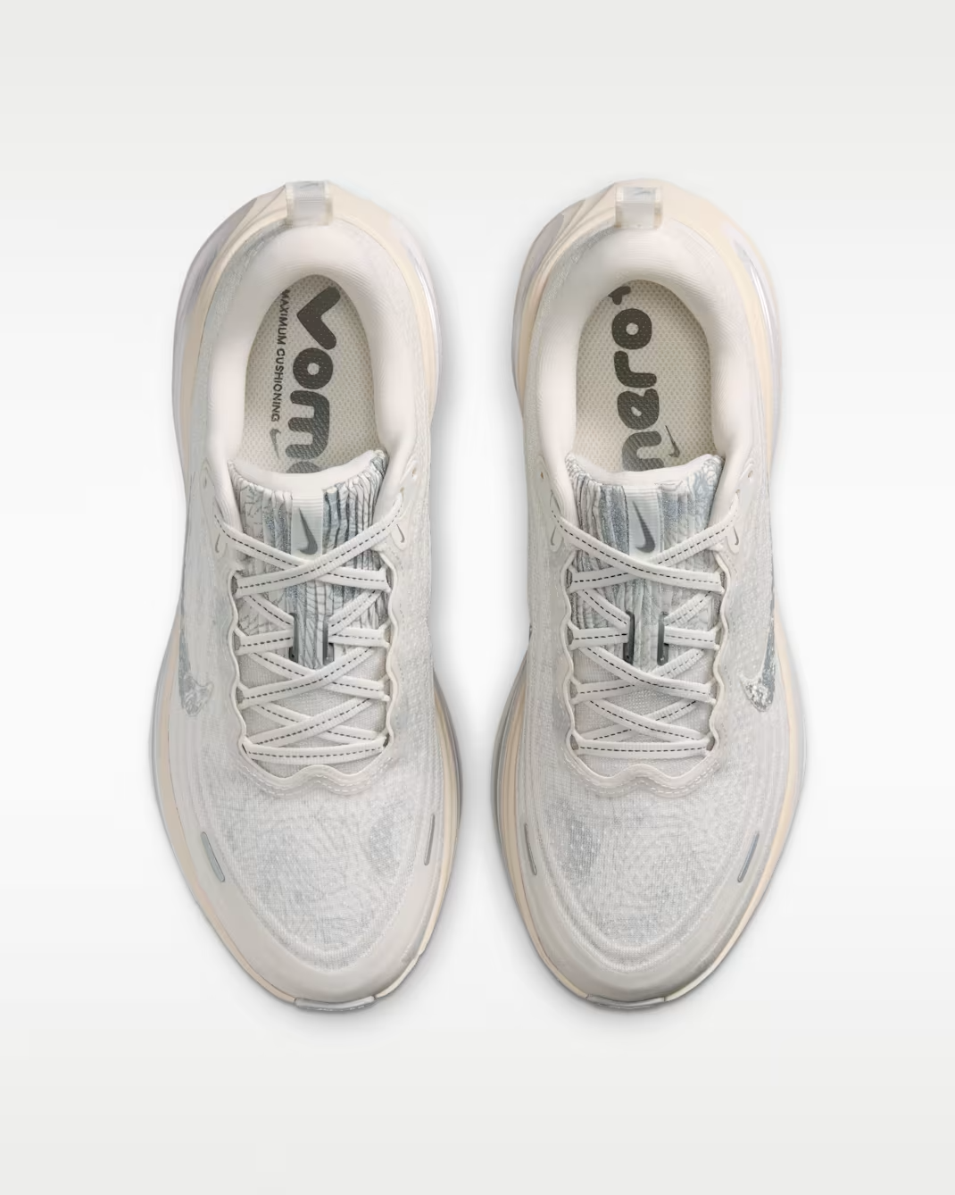 IM8331-001 Nike Vomero Plus SE (Women's)