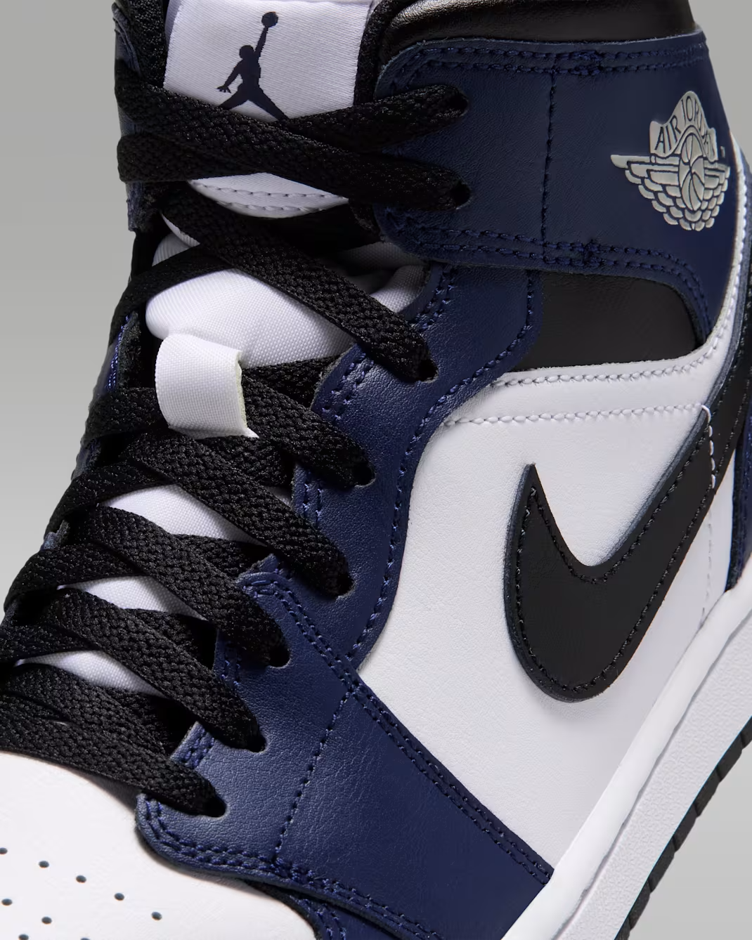 DQ8426-108 Nike Air Jordan 1 Mid "White/College Navy/Tech Grey" (Men's)