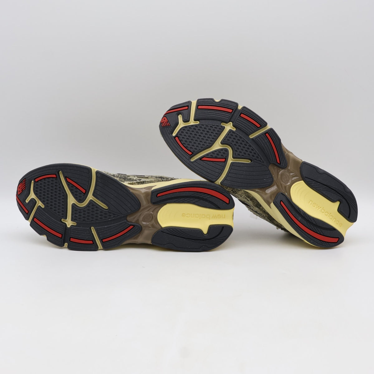 U2010JG1 Joe Freshgoods New Balance 2010 Bag Lady (Men's)