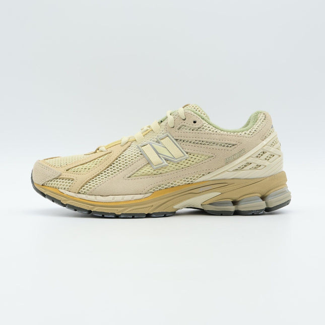 M1906RAU AURALEE New Balance 1906R Beige (Men's)