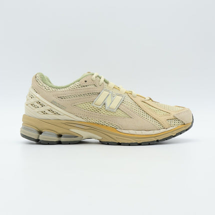 M1906RAU AURALEE New Balance 1906R Beige (Men's)