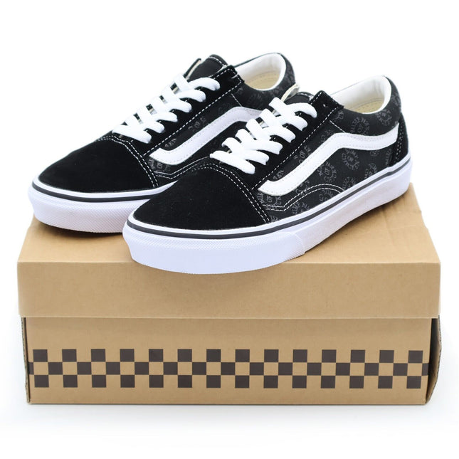 V36CFBUMP BUMP OF CHICKEN Vans Old Skool Black White (Men's)