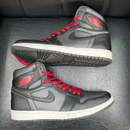 Size 10 - 555088-060 Nike Jordan 1 Retro High OG Black Gym Red Satin