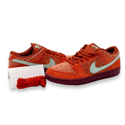 DV5429-601 Nike SB Dunk Low Mystic Red Rosewood Emerald Rise Rugged (Men's)