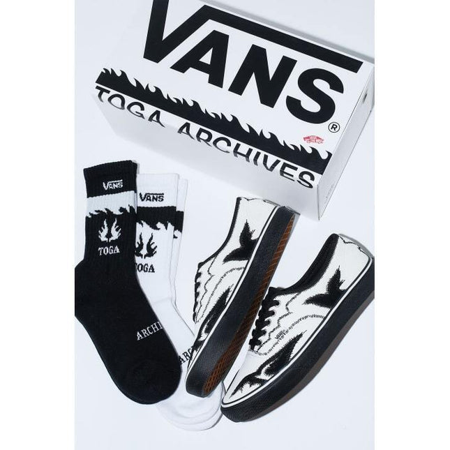 TC32-AJ520 TOGA �~ Vans Authentic White Black (with Socks Pair Set)