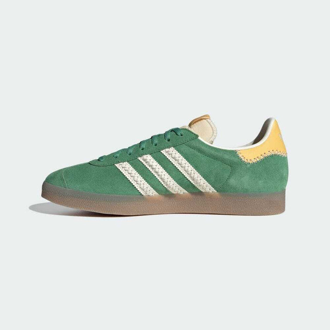 IE3692 adidas Originals Gazelle Preloved Green Cream White Semi Spark (Men's)