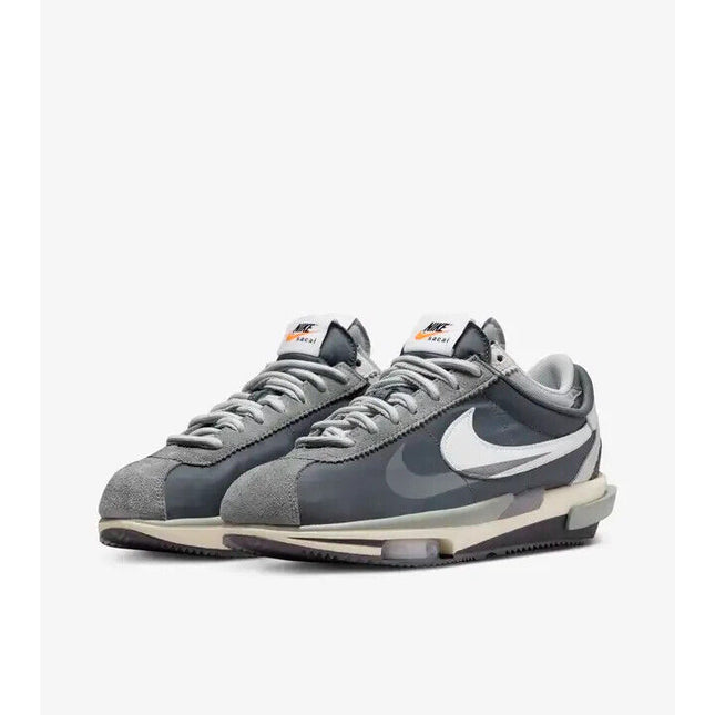 DQ0581-001 Nike Cortez 4.0 x sacai Gray