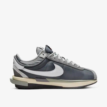 DQ0581-001 Nike Cortez 4.0 x sacai Gray