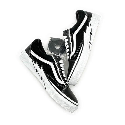 VN0007PRBLK1 MASTERMIND WORLD �~ Vault by Vans Old Skool Bolt VLT LX