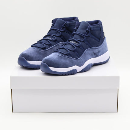 AR0715-441 Nike Air Jordan 11 Retro Midnight Navy Metallic Silver (Women's)