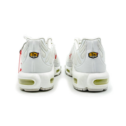 DA1472-100 Nike Air Max Plus TN x Supreme White 2020