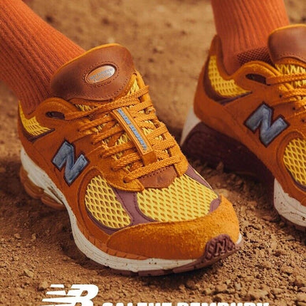 ML2002R1 Salehe Bembury �~ New Balance 2002R Desert Gold Orange Red