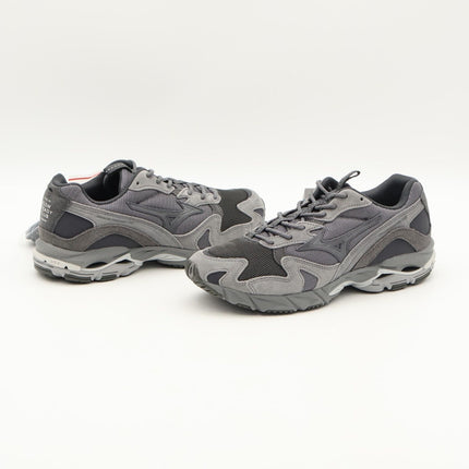 D1GD240301 Slow Steady Club Mizuno Wave Rider 10 Grey (Men's)