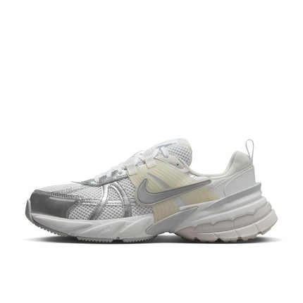 FD0736-104 Nike V2K Run Metallic Silver White (Women's)