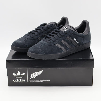 JI2161 adidas Originals Gazelle All Black Silver Metallic (Men's)