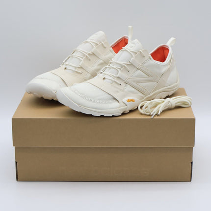 MT10OIM ISSEY MIYAKE New Balance MT10O White (Men's)