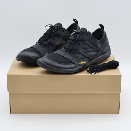 MT10OIS ISSEY MIYAKE New Balance MT10O Black (Men's)