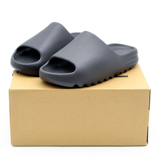 HQ6448 adidas Yeezy Slide Onyx Black Dark Noir (Men's)