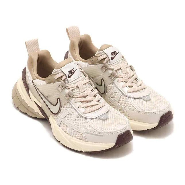 FD0736-103 Nike V2K Run Light All Wood Brown Khaki Earth Light Bone (Women's)