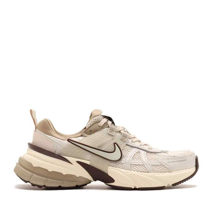 FD0736-103 Nike V2K Run Light All Wood Brown Khaki Earth Light Bone (Women's)