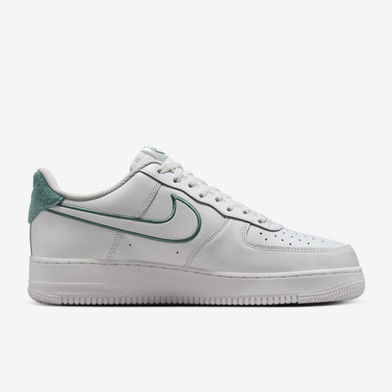 FN8349-100 Nike Air Force 1 Low Resort �• Sport (Men's)