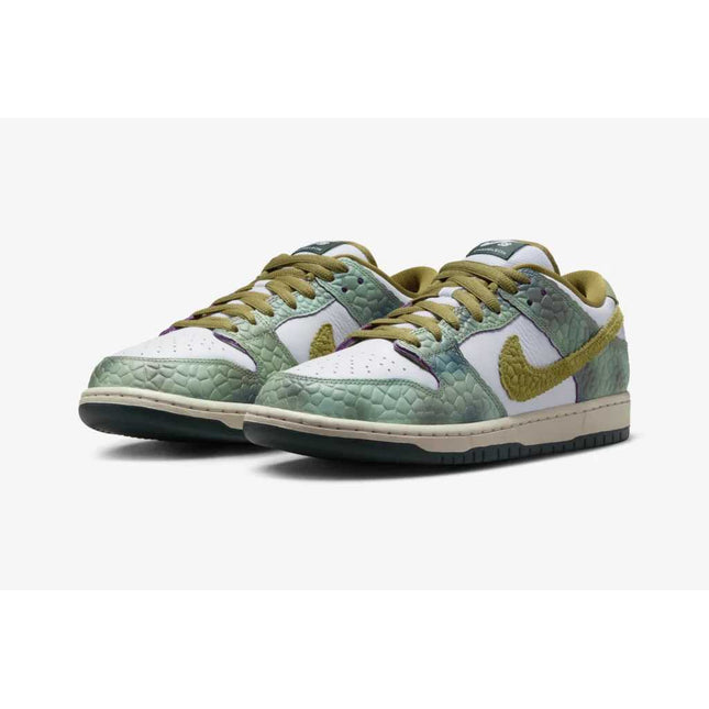 HJ3386-300 Alexis Sablone Nike SB Dunk Low Pro White and Pacific Moss (Men's)