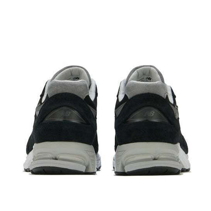 M2002RXD New Balance 2002R GORE TEX Black Gray (Men's)