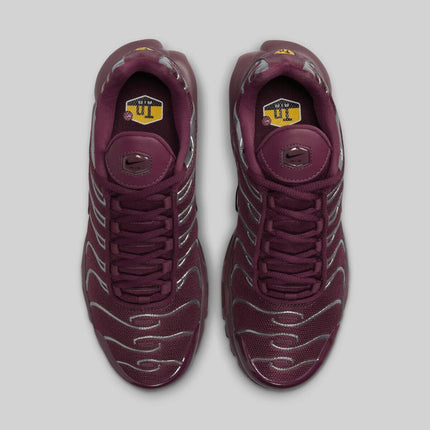 HJ9743-600 Nike Air Max Plus SE Night Maroon Dark Team Red Metallic (Women's)