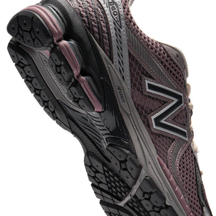 ML860BW2 New Balance 860V2 Ice Wine Magnet Raincloud (Men's)