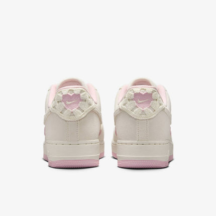 HV5992-111 Nike Women's Air Force 1 �f07 LX Valentine�fs Day (Women's)