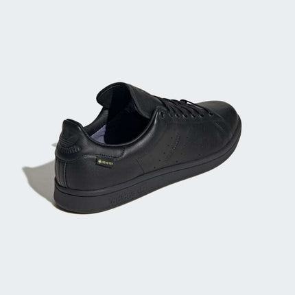 JR3329 adidas Originals Stan Smith GORE-TEX Core Black Core Black Cloud (Men's)