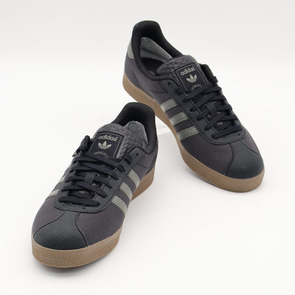 JR2727 adidas Originals Gazelle GORE-TEX Core Black Utility Gray Gum (Men's)