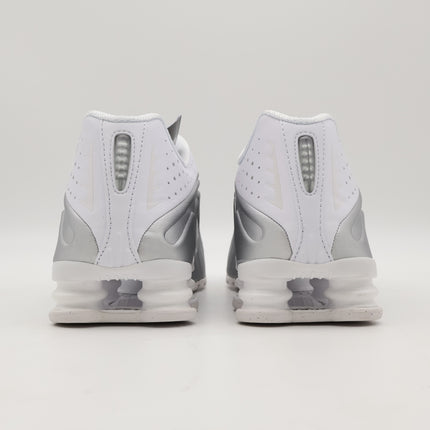 HQ1988-101 NIKE SHOX R4 White Metallic Silver (Men's)