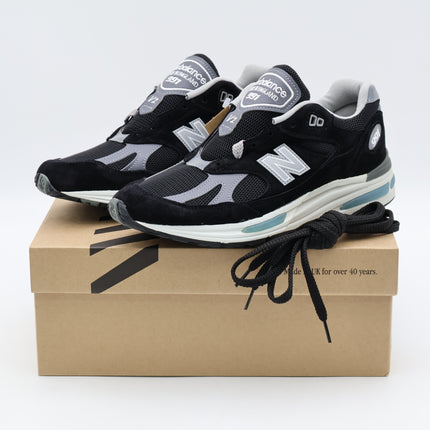 U991BK2 New Balance 991V2 Black (Men's)